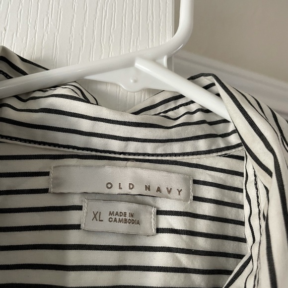 Button down blouse - Picture 2 of 2